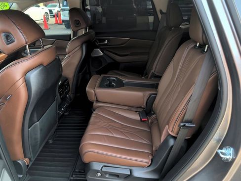 Used 2025 Acura MDX SH-AWD w/ Advance Package image 9