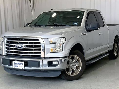 Used 2016 Ford F150 XLT w/ Equipment Group 302A Luxury RWD image 2