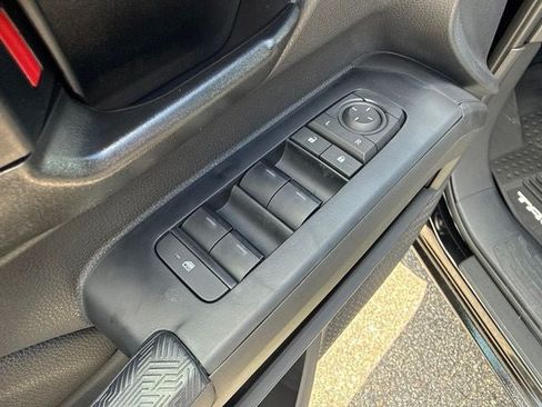 Used 2026 Toyota Tacoma SR5 AWD/4WD image 18