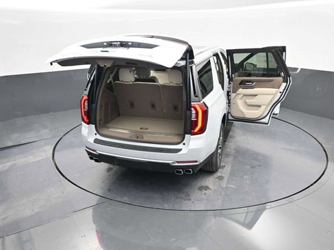 New 2026 GMC Yukon Denali w/ Denali Reserve Package image 30