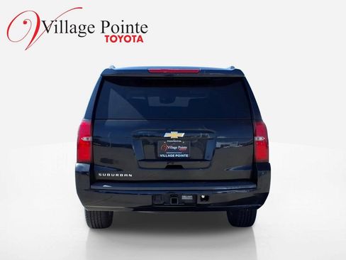 Used 2020 Chevrolet Suburban LT AWD/4WD image 5