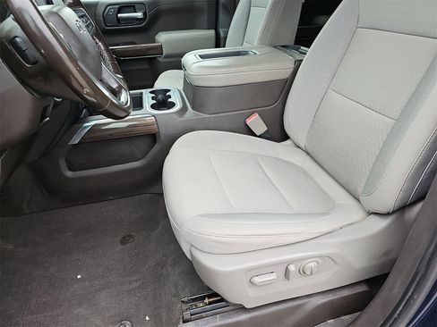 Used 2019 Chevrolet Silverado 1500 RST image 14