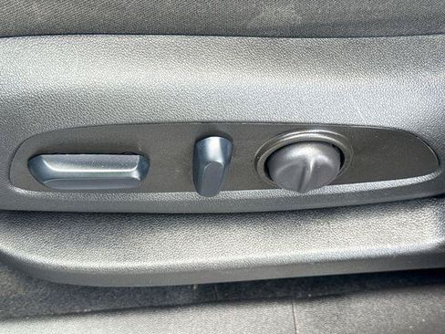 Used 2024 Chevrolet Equinox LT FWD image 14