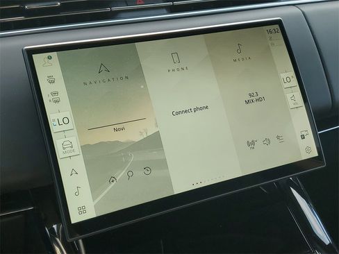 New 2025 Land Rover Range Rover Sport Dynamic SE image 26