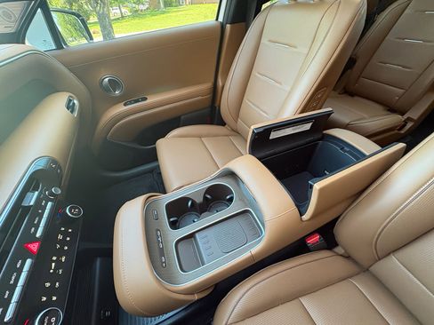 Used 2026 Hyundai Palisade Calligraphy FWD image 36