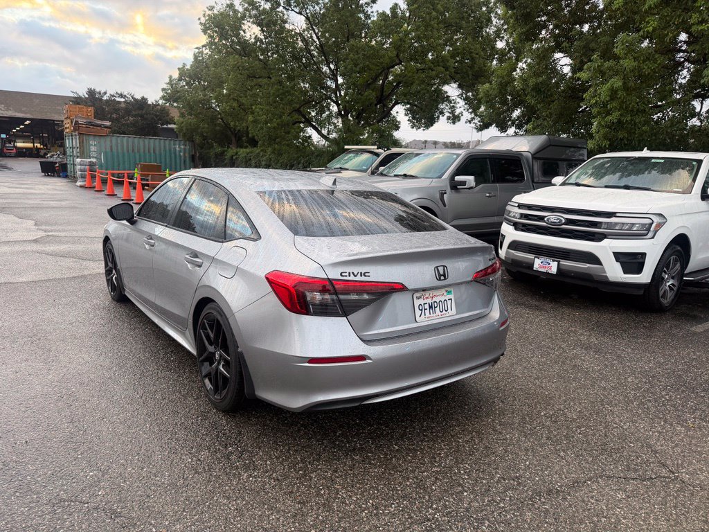 Used 2023 Honda Civic Sport image 4