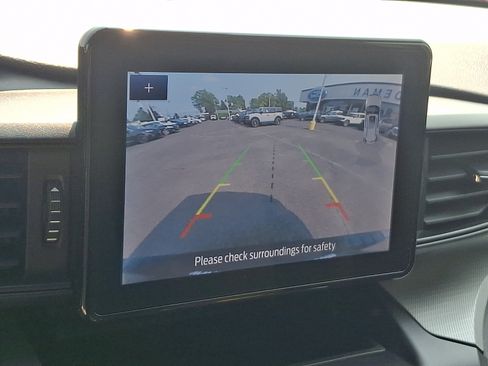 Used 2020 Ford Explorer XLT AWD/4WD image 18