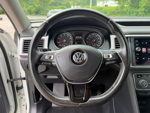 Used 2019 Volkswagen Atlas SE FWD image 16