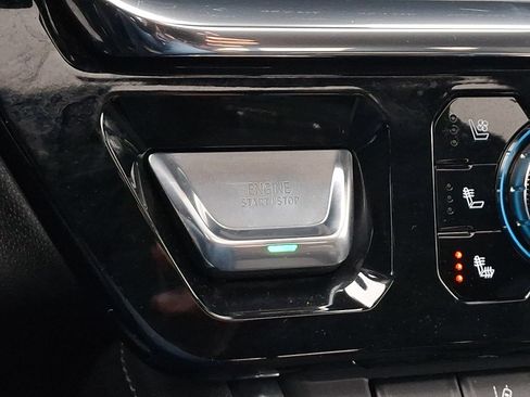 Used 2025 GMC Sierra 2500 Denali AWD/4WD image 24