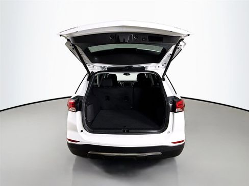 Used 2022 Chevrolet Equinox LT image 25