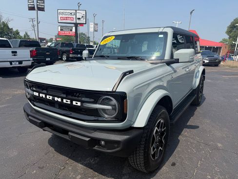 Used 2022 Ford Bronco Outer Banks AWD/4WD image 3