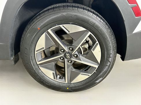 Used 2026 Hyundai Tucson SEL FWD image 11