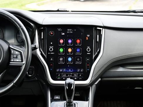 Used 2024 Subaru Outback Premium AWD/4WD image 25