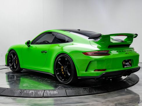 Used 2018 Porsche 911 GT3 RWD image 11