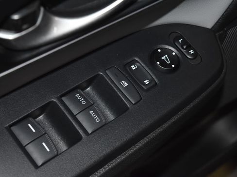 Used 2020 Honda CR-V Touring image 6
