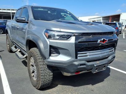 Used 2025 Chevrolet Colorado ZR2 w/ Technology Package
