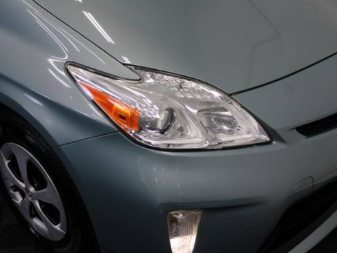 Used 2014 Toyota Prius Two FWD image 23