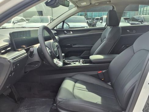 New 2026 Kia K5 EX image 12