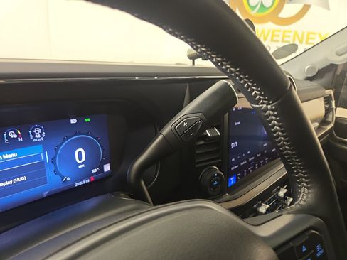 Used 2023 Ford F250 Lariat w/ Lariat Ultimate Package image 25