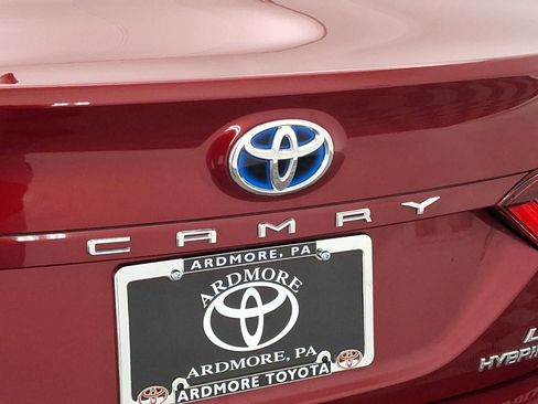 Certified 2022 Toyota Camry LE image 23