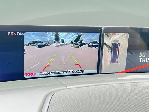 New 2026 Lincoln Navigator L Black Label AWD/4WD image 13