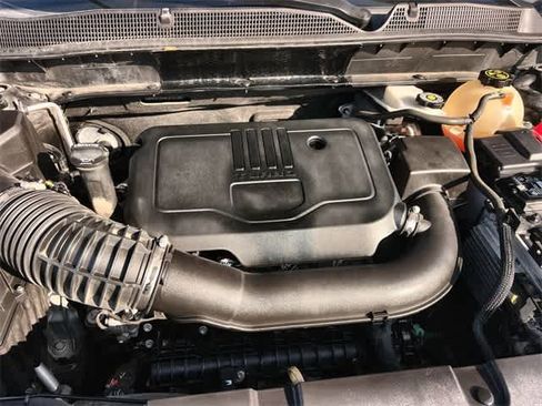 Used 2020 Chevrolet Blazer LT w/ Redline Edition image 10