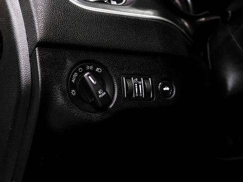Used 2021 Dodge Charger R/T RWD image 33