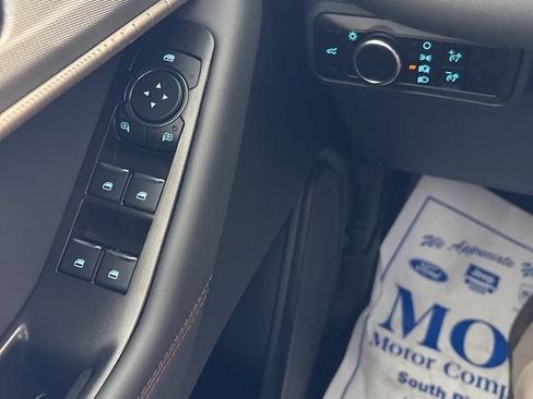 New 2026 Ford Explorer Active image 11