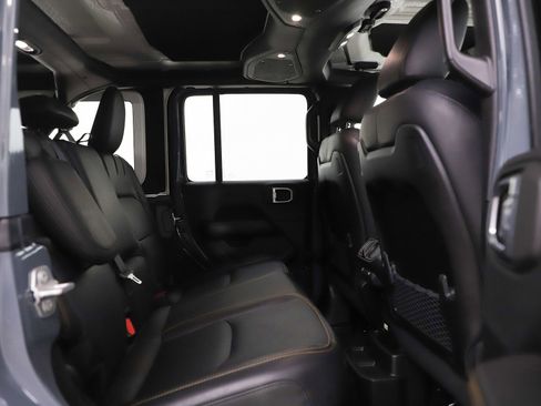 Used 2024 Jeep Wrangler Unlimited Sahara w/ Safety Group image 12