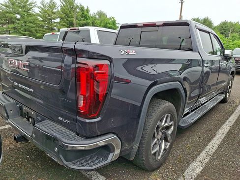 Used 2022 GMC Sierra 1500 SLT w/ SLT Premium Plus Package AWD/4WD image 4