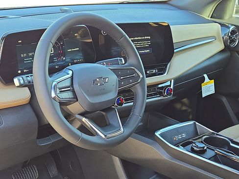 New 2026 Chevrolet Equinox ACTIV image 11