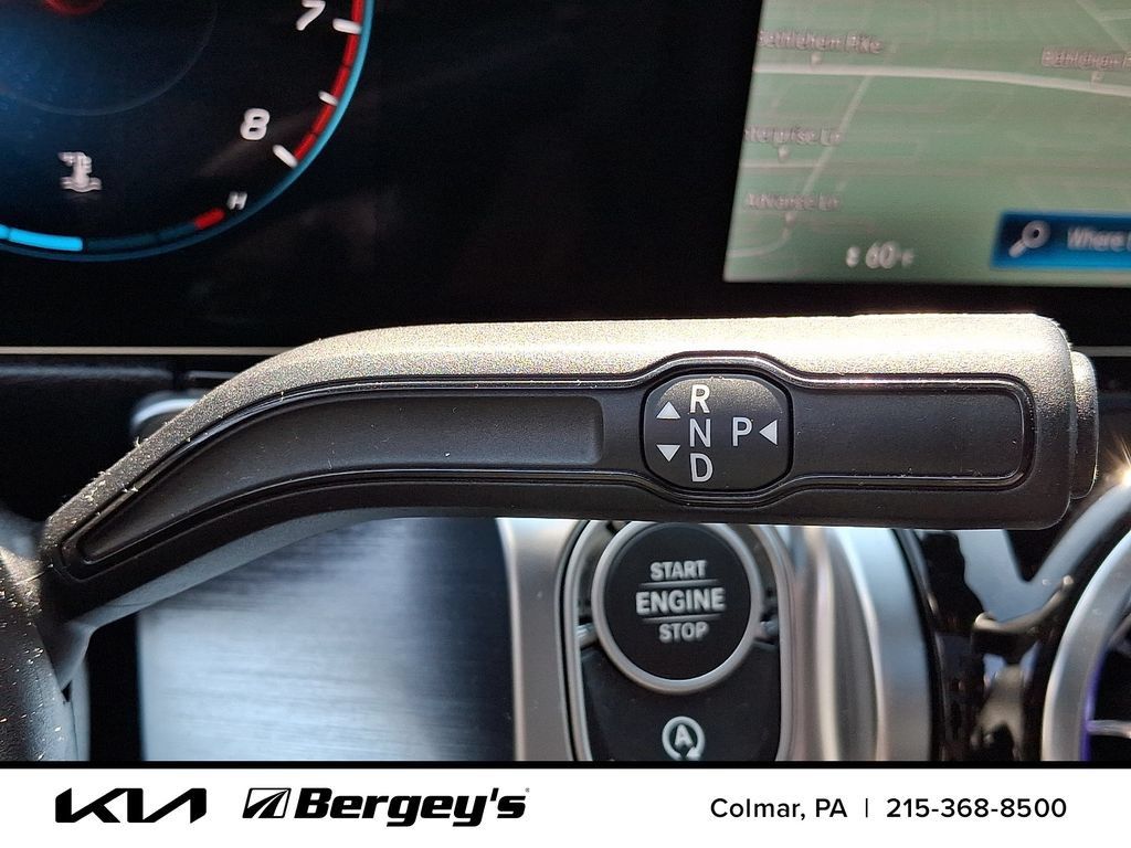 Used 2023 Mercedes-Benz GLB 250 4MATIC image 17