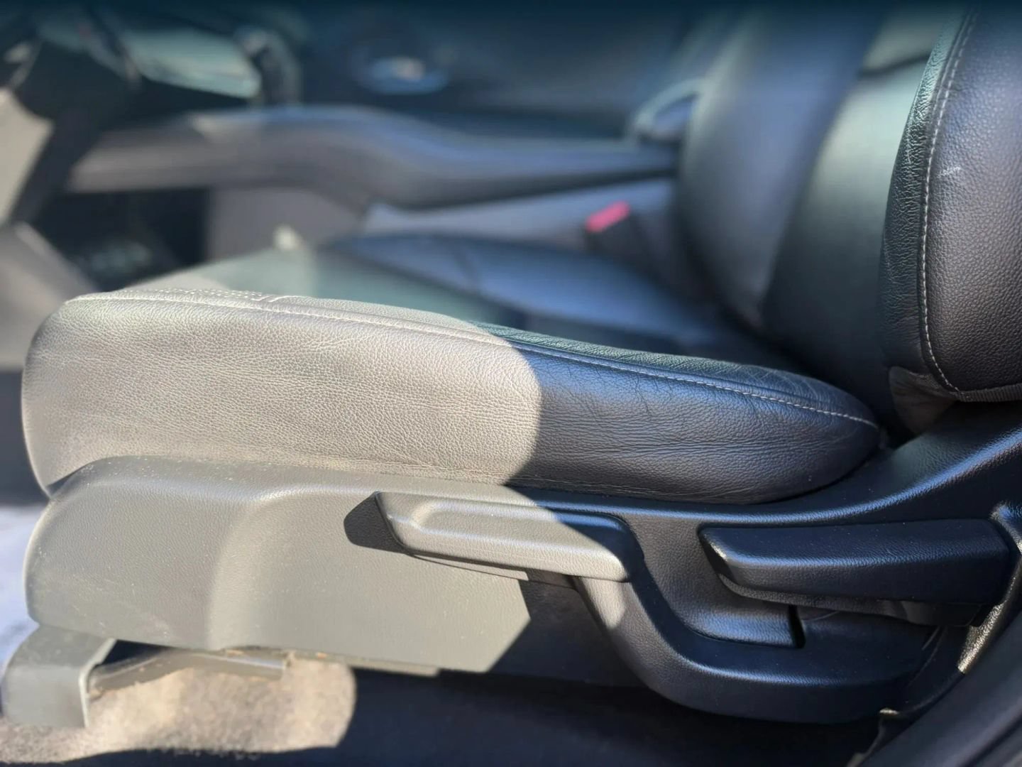 Used 2016 Honda HR-V EX-L image 13