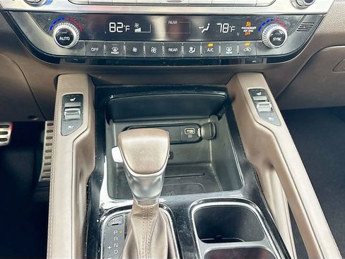 Used 2021 Kia Telluride SX image 16