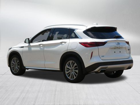 Used 2023 INFINITI QX50 Luxe AWD/4WD image 5