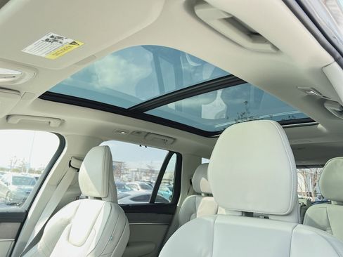 New 2026 Volvo XC90 B6 Ultra w/ Protection Package AWD/4WD image 24