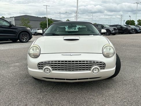 Used 2005 Ford Thunderbird 50th Anniversary RWD image 4