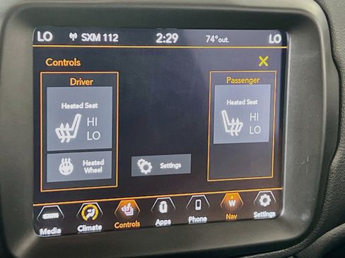 Used 2023 Jeep Renegade Altitude w/ Sun/Sound Group AWD/4WD image 20