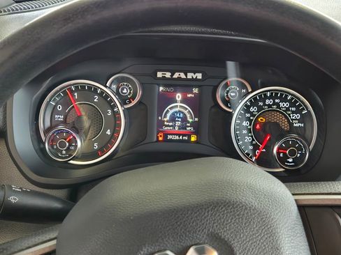 Used 2024 RAM 3500 Tradesman w/ Chrome Appearance Group image 14