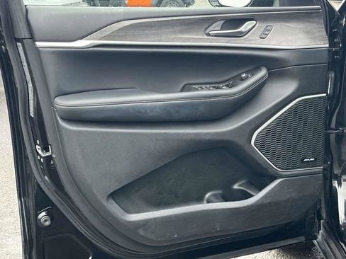 Used 2021 Jeep Grand Cherokee L Limited image 14