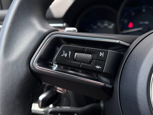 Certified 2026 Porsche Macan AWD/4WD image 16