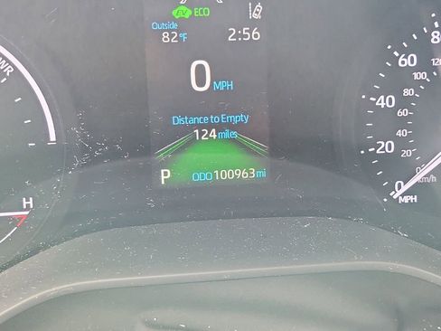 Used 2021 Toyota Sienna XSE FWD image 31