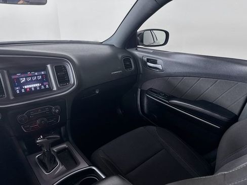 Used 2020 Dodge Charger SXT image 25