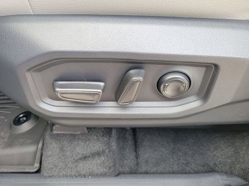 New 2026 Toyota Tundra Limited AWD/4WD image 17