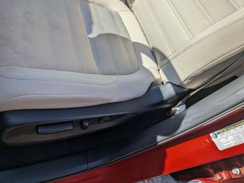 Used 2017 Honda CR-V EX image 11