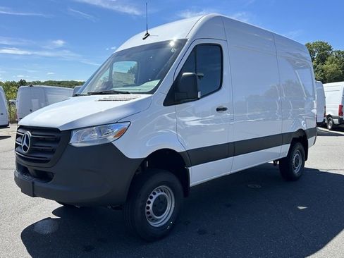 New 2025 Mercedes-Benz Sprinter 2500 image 3