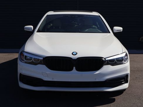 Used 2020 BMW 530e w/ Convenience Package RWD image 6