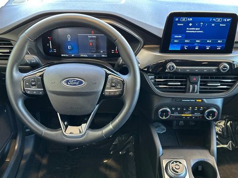 Used 2024 Ford Escape Active image 17