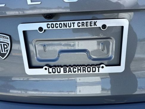 Used 2024 Kia Telluride EX w/ EX Captain's Chair Package image 13