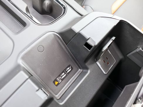 New 2026 GMC Sierra 2500 AT4 image 27